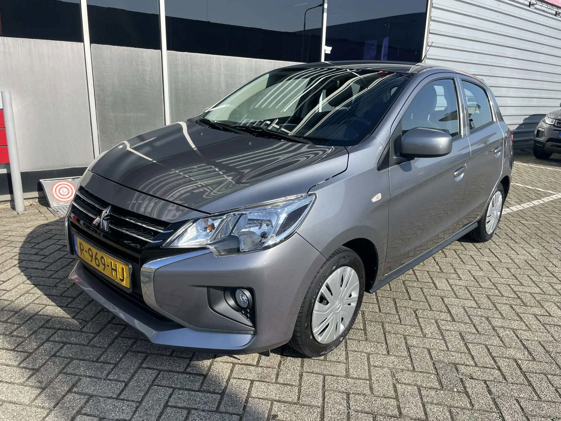 Hoofdafbeelding Mitsubishi Space Star