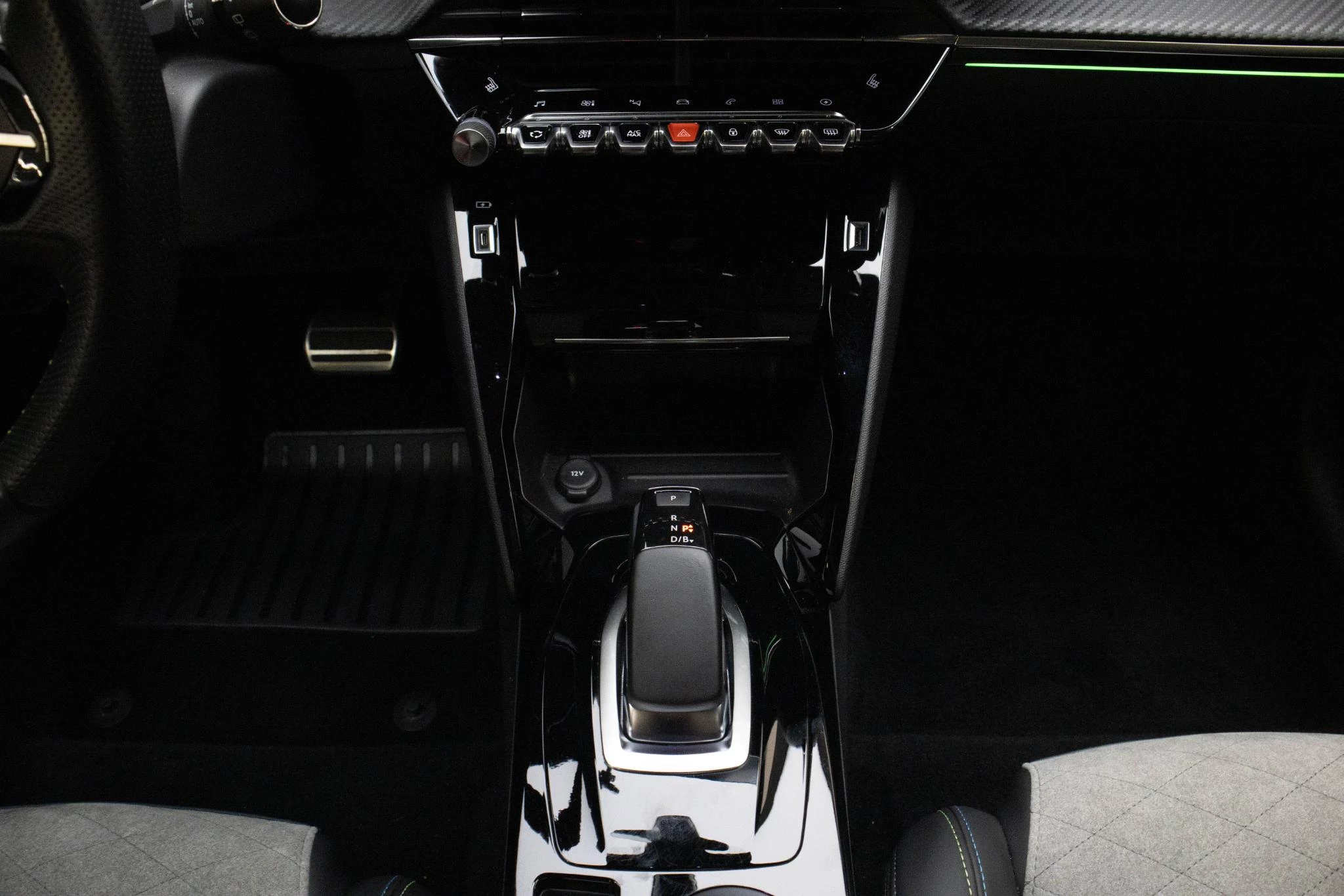 Hoofdafbeelding Peugeot e-208