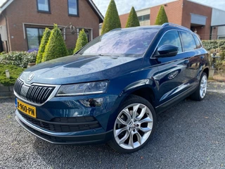 Škoda Karoq 1.5 TSI DSG BNS.ED. PLUS Full Options Panoramadak Leer Alcantara Trekhaak ACC