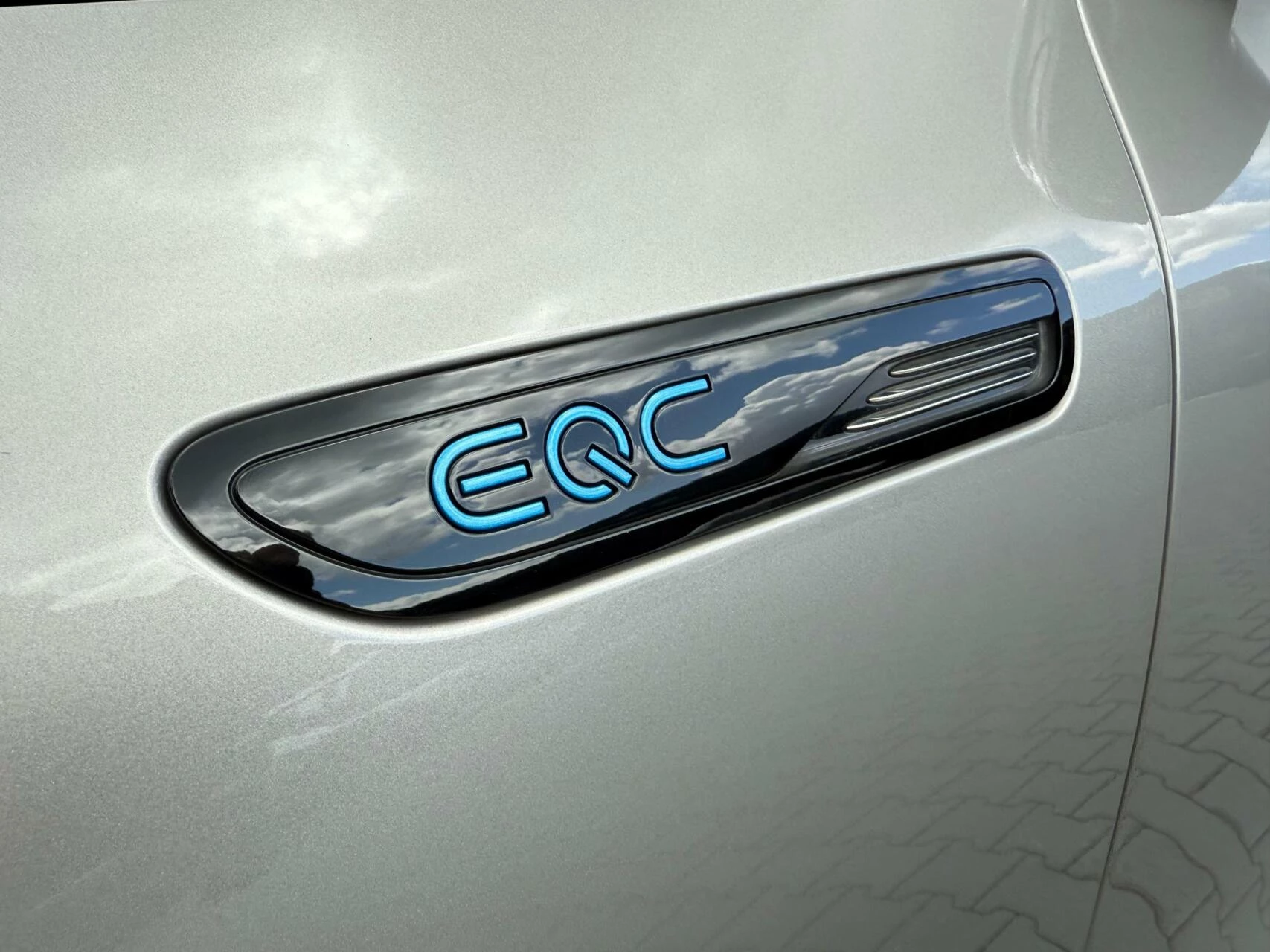 Hoofdafbeelding Mercedes-Benz EQC