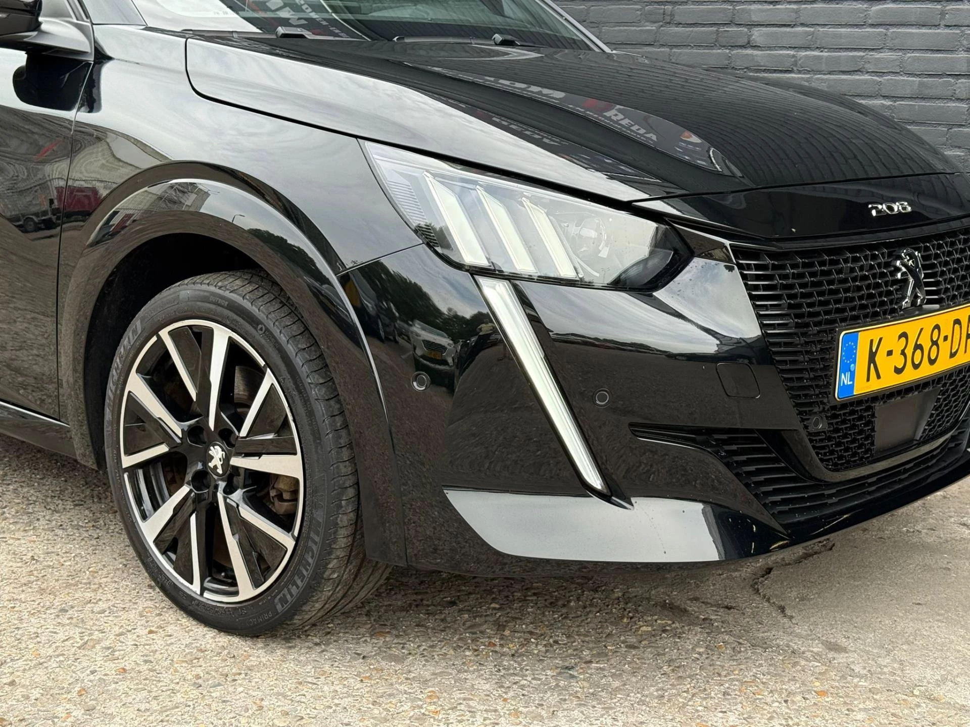 Hoofdafbeelding Peugeot e-208