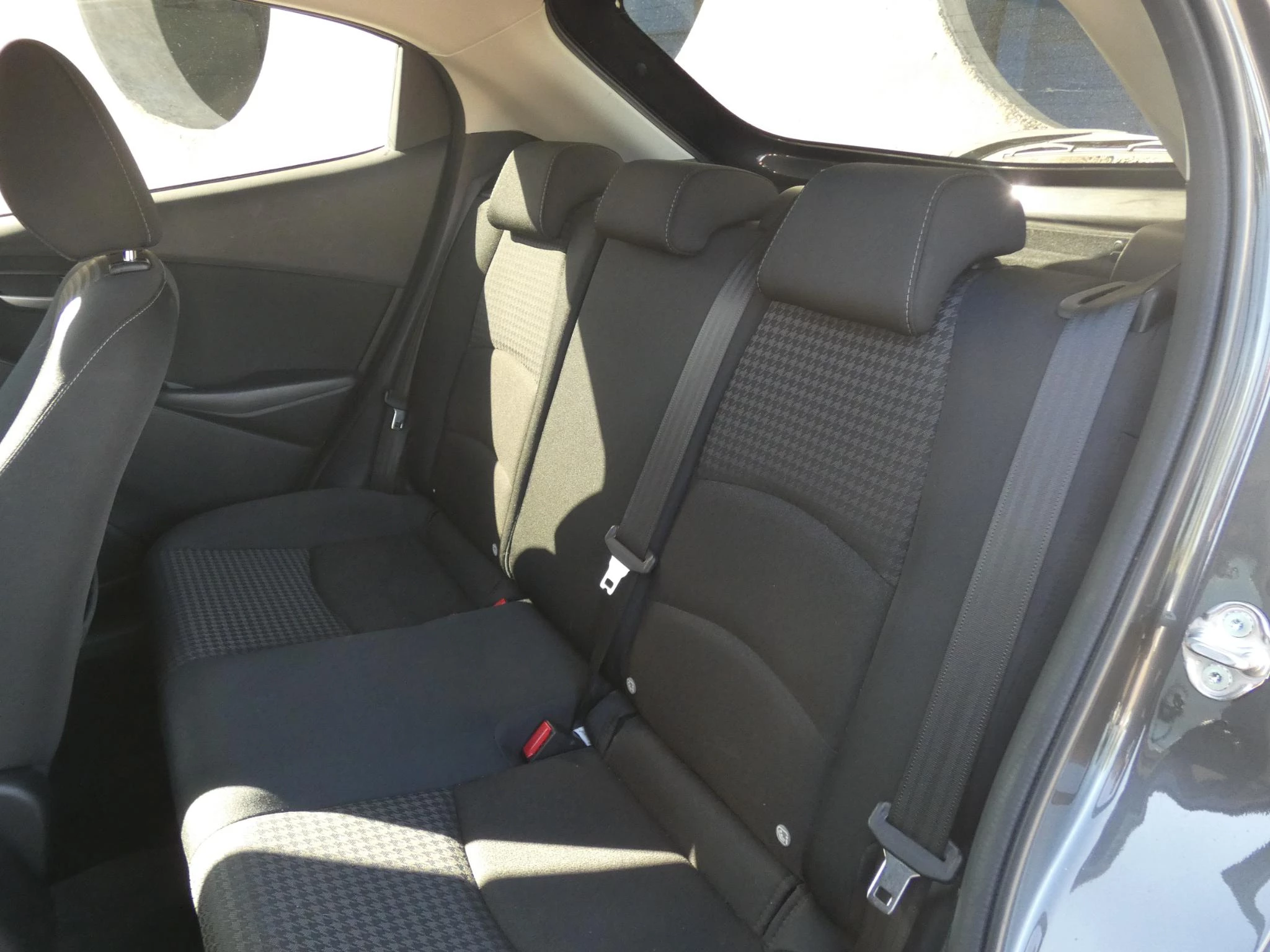 Hoofdafbeelding Mazda 2
