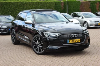 Audi e-tron 50 quattro S edition 71 kWh / SoH 91,5% / Panoramadak / Camera / Head-up / B&O / Luchtvering / 20'' / Matrix LED / CarPlay / Stoelverwarming / Dodehoek / DAB / ACC