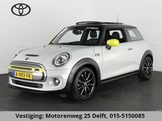 Hoofdafbeelding MINI Electric Mini Mini Electric Yours 33 kWh . SCHUIF-/KANTELDAK . LEDER . LICHTMETALEN VELGEN . PRIVACY GLASS