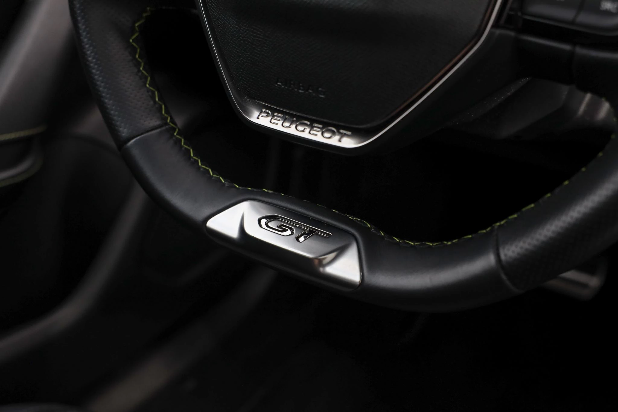 Hoofdafbeelding Peugeot e-2008