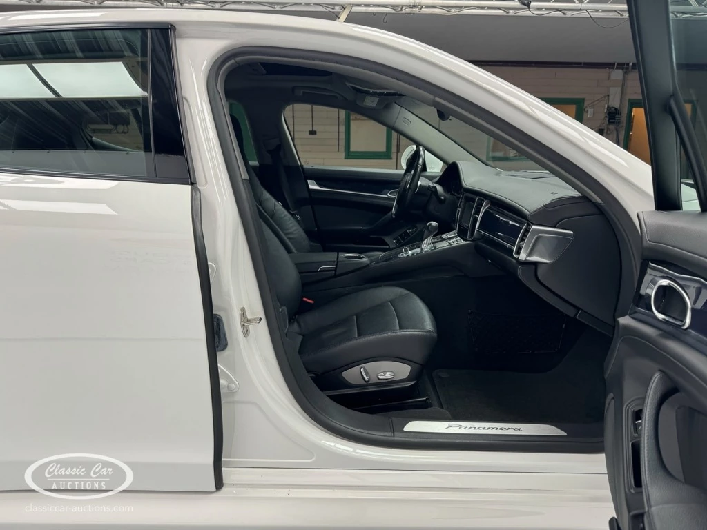 Hoofdafbeelding Porsche Panamera