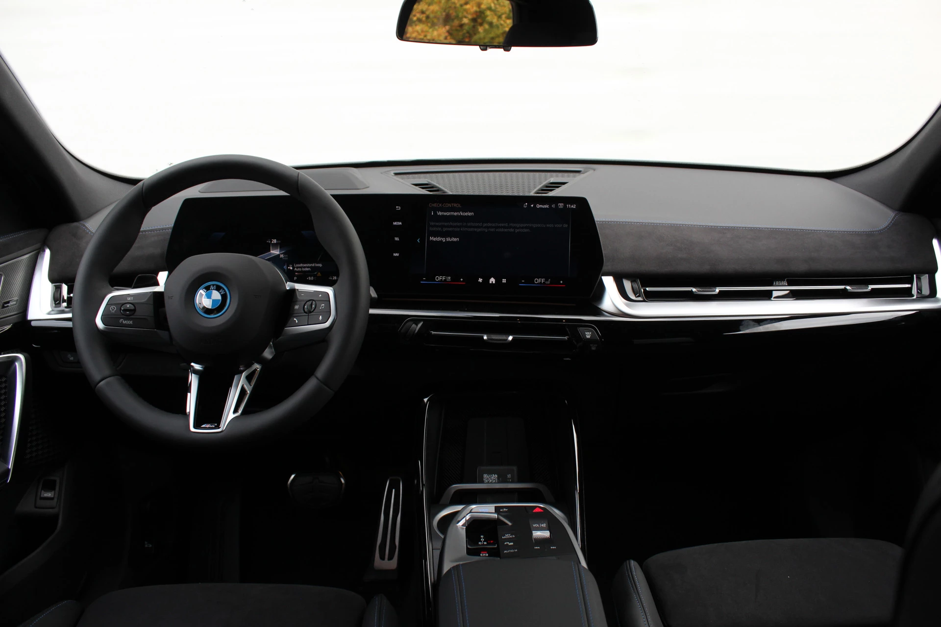 Hoofdafbeelding BMW iX2