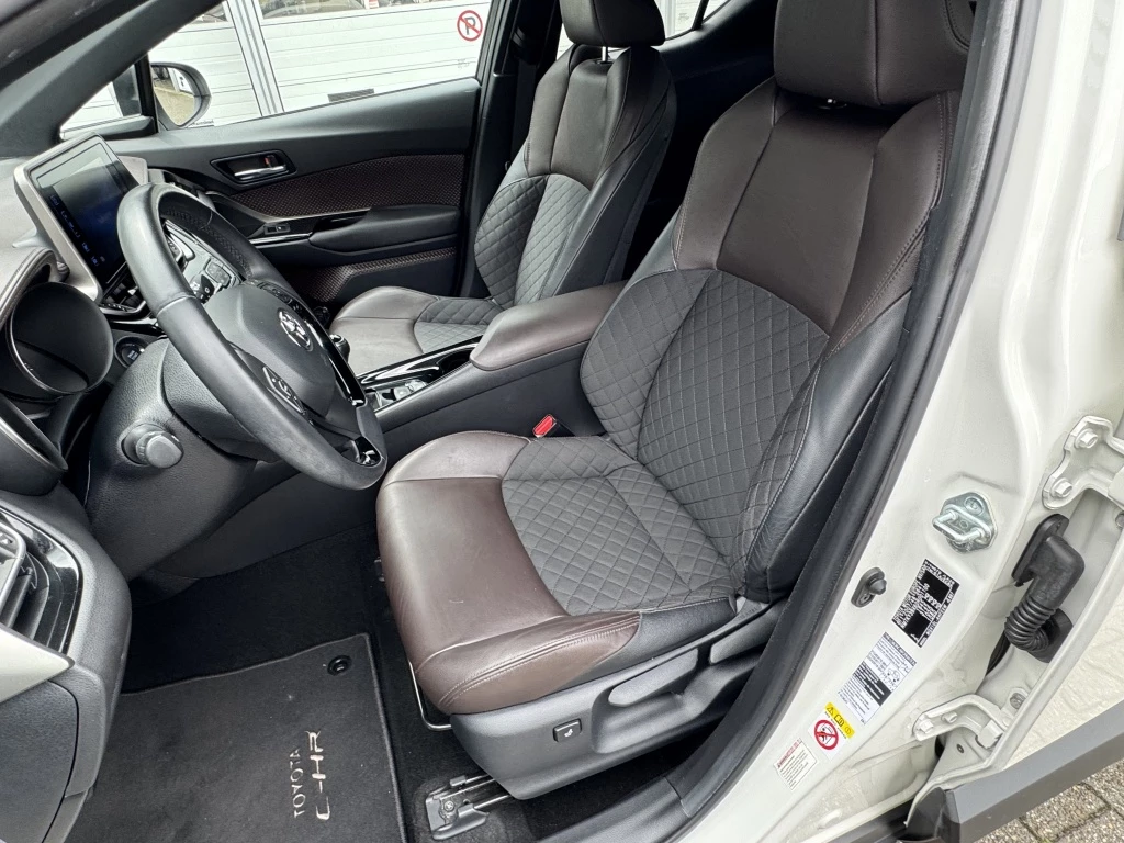 Hoofdafbeelding Toyota C-HR