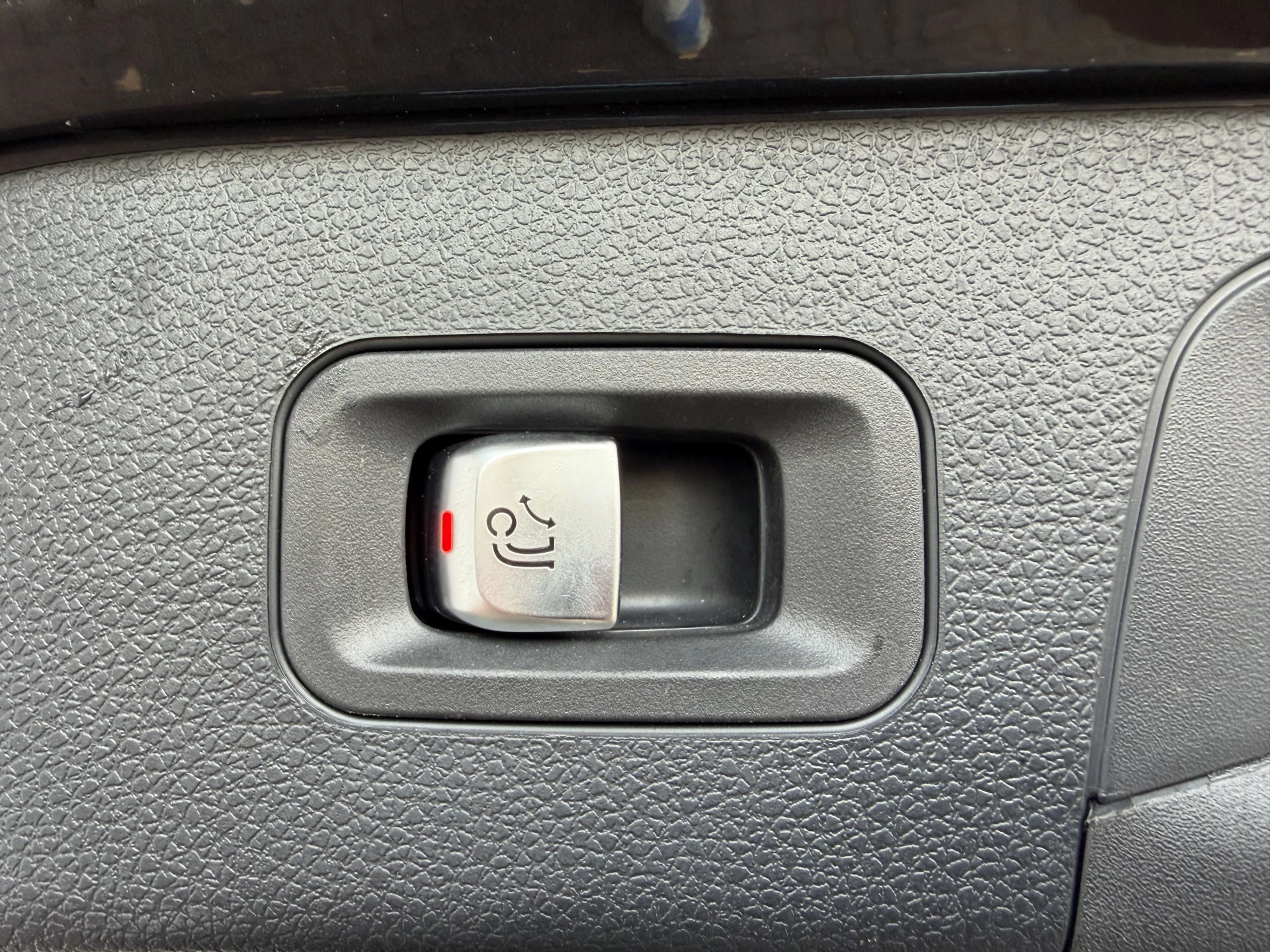 Hoofdafbeelding Mercedes-Benz EQC