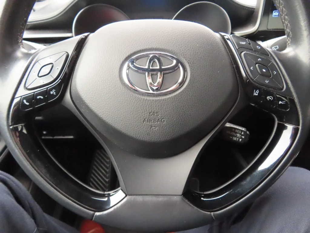 Hoofdafbeelding Toyota C-HR