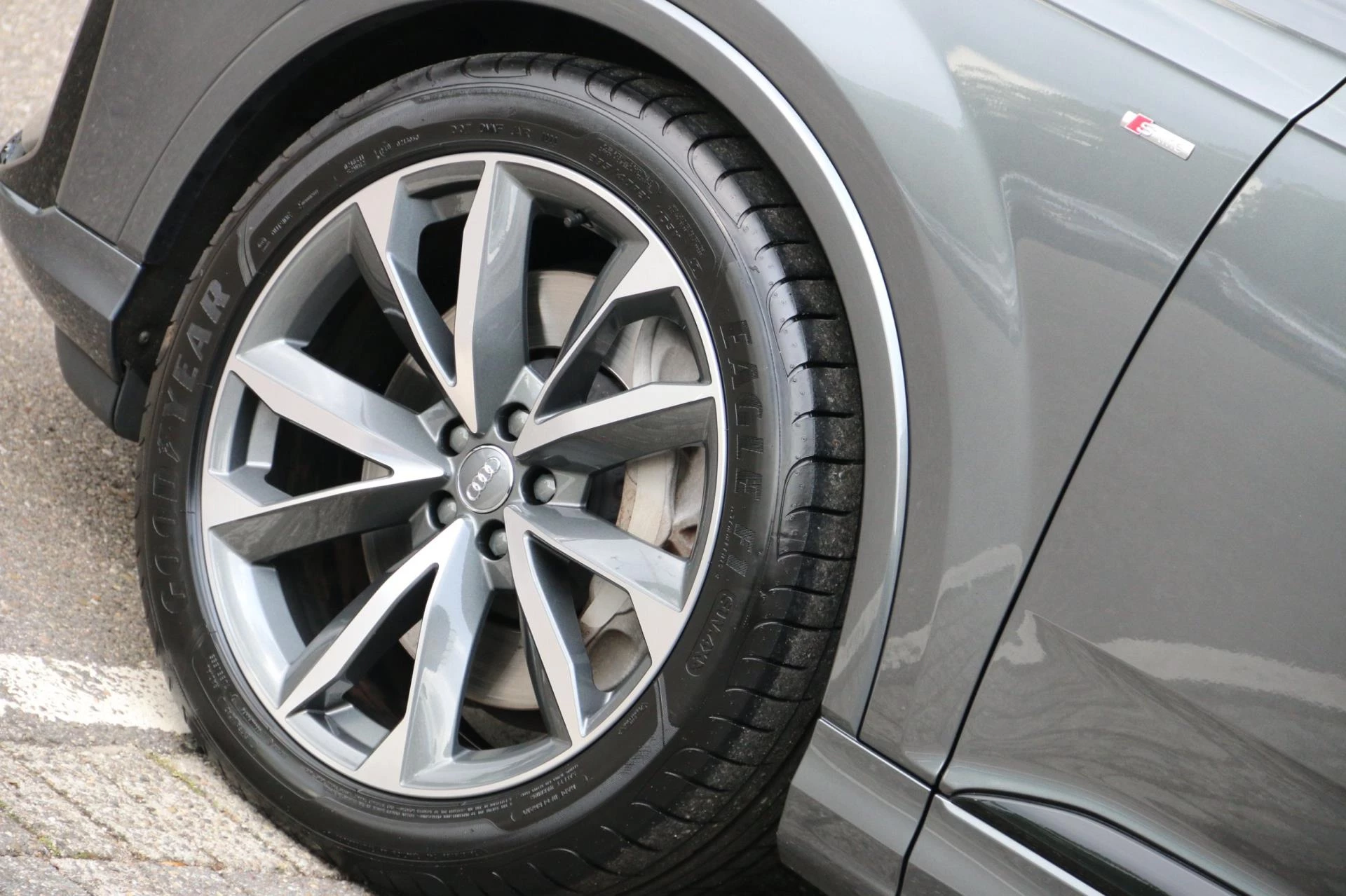 Hoofdafbeelding Audi Q7