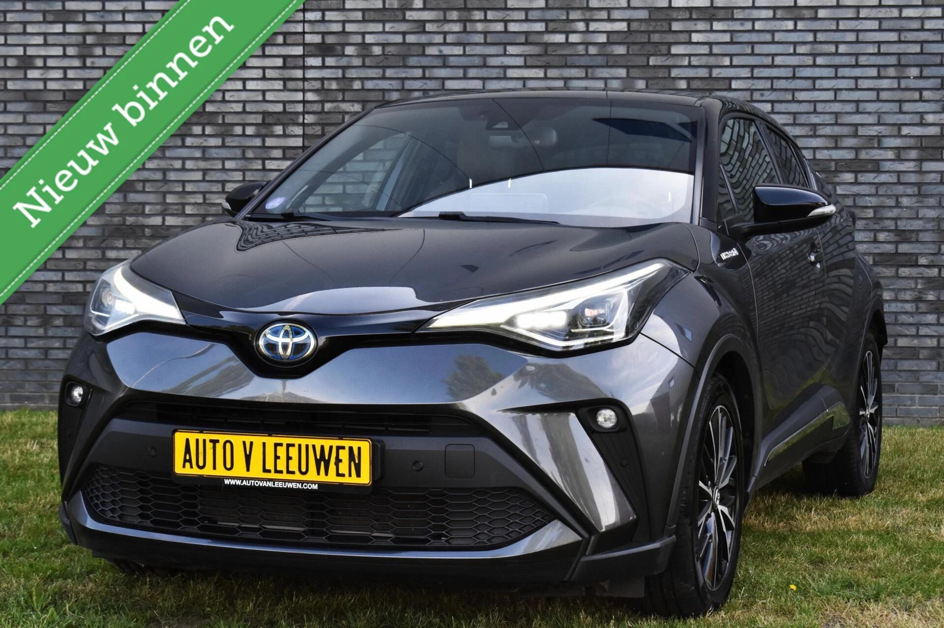 Hoofdafbeelding Toyota C-HR