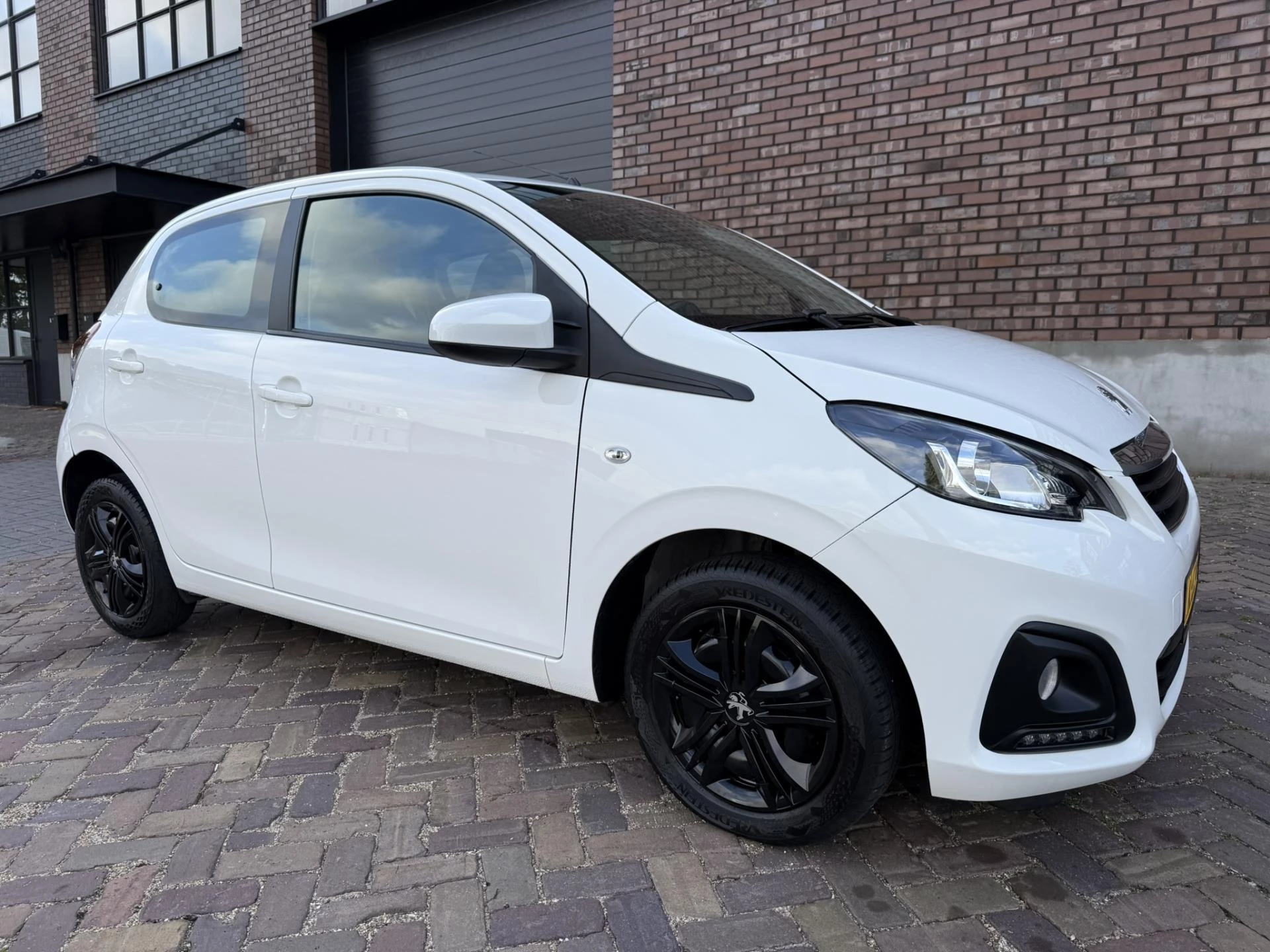 Hoofdafbeelding Peugeot 108