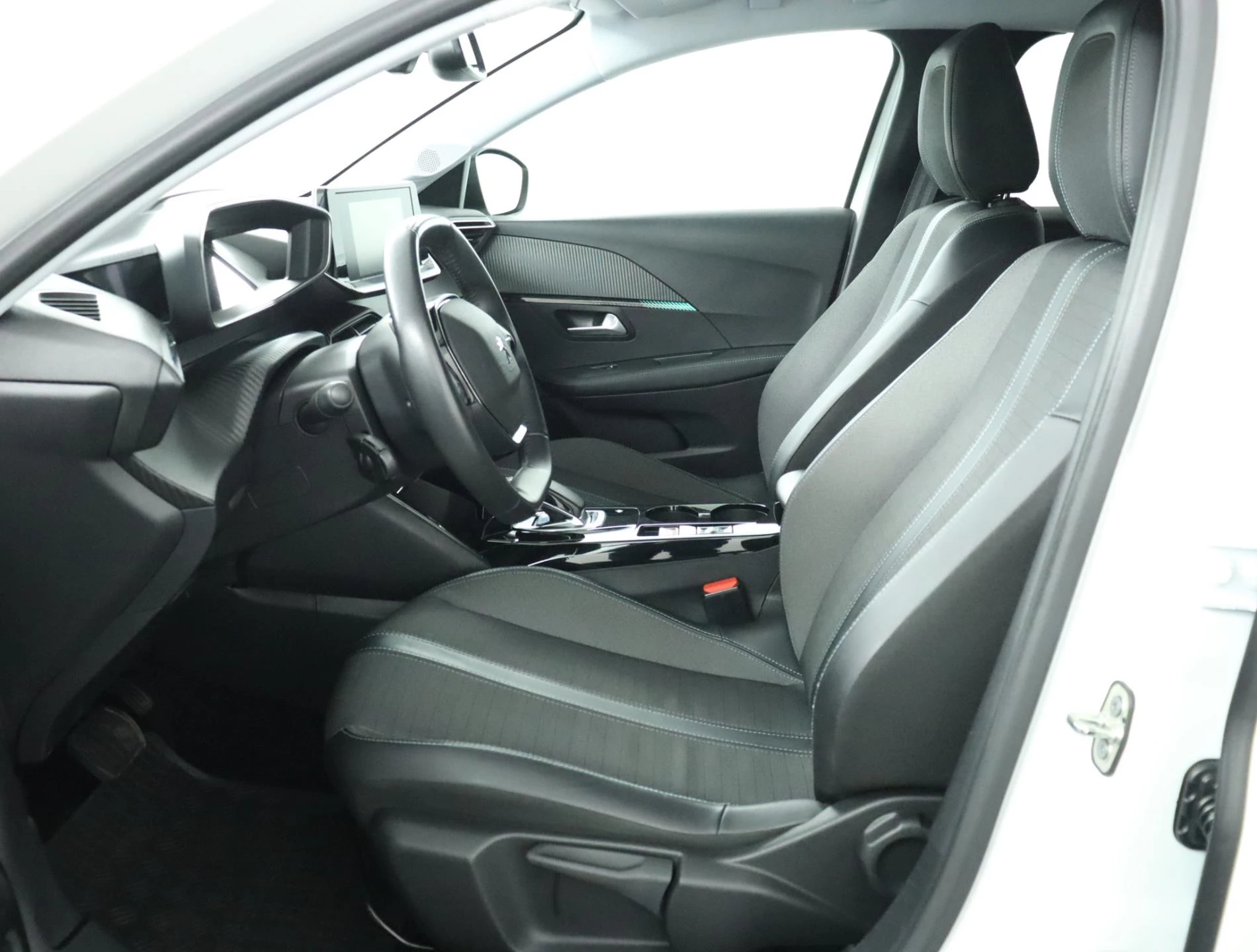 Hoofdafbeelding Peugeot e-208