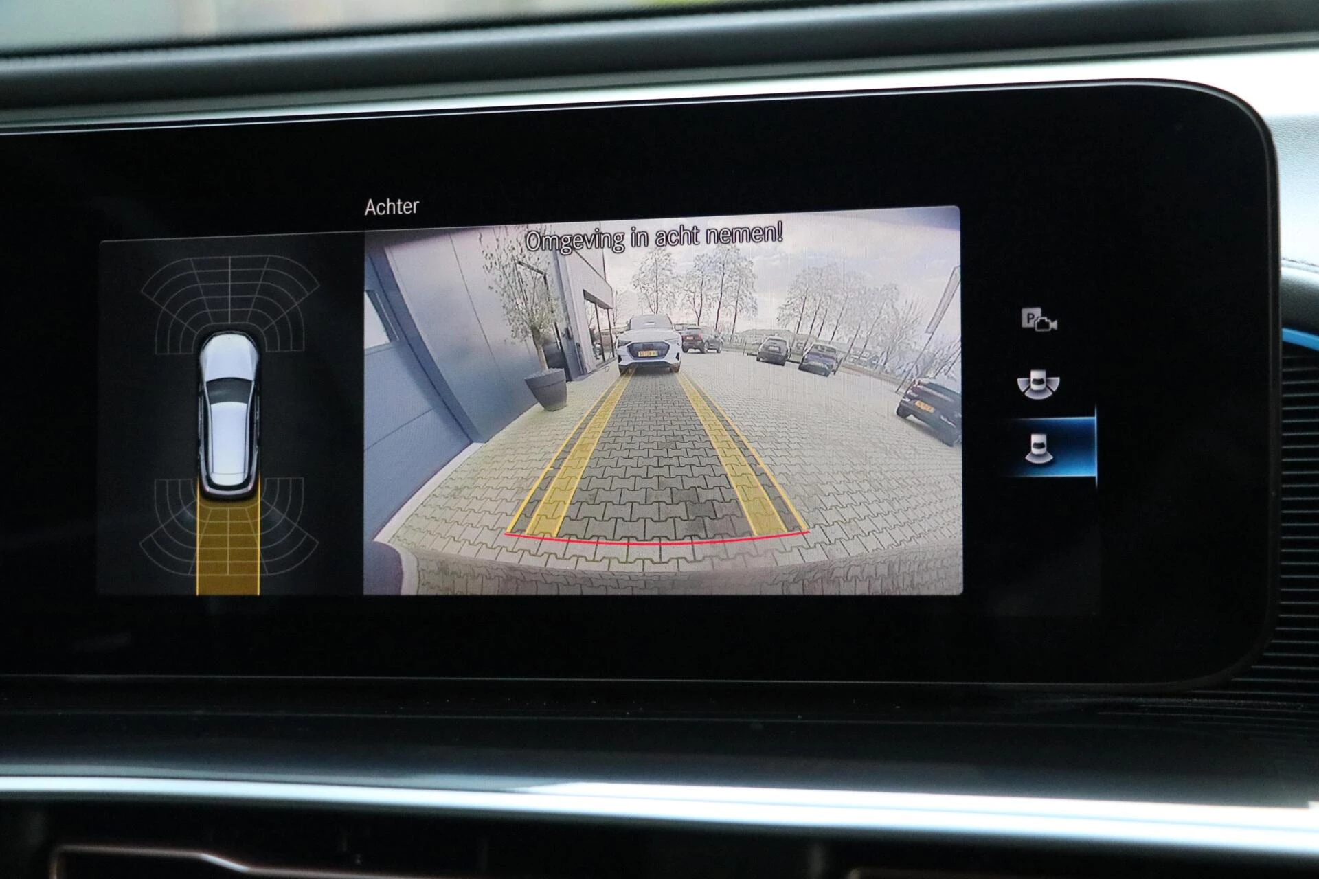 Hoofdafbeelding Mercedes-Benz EQC