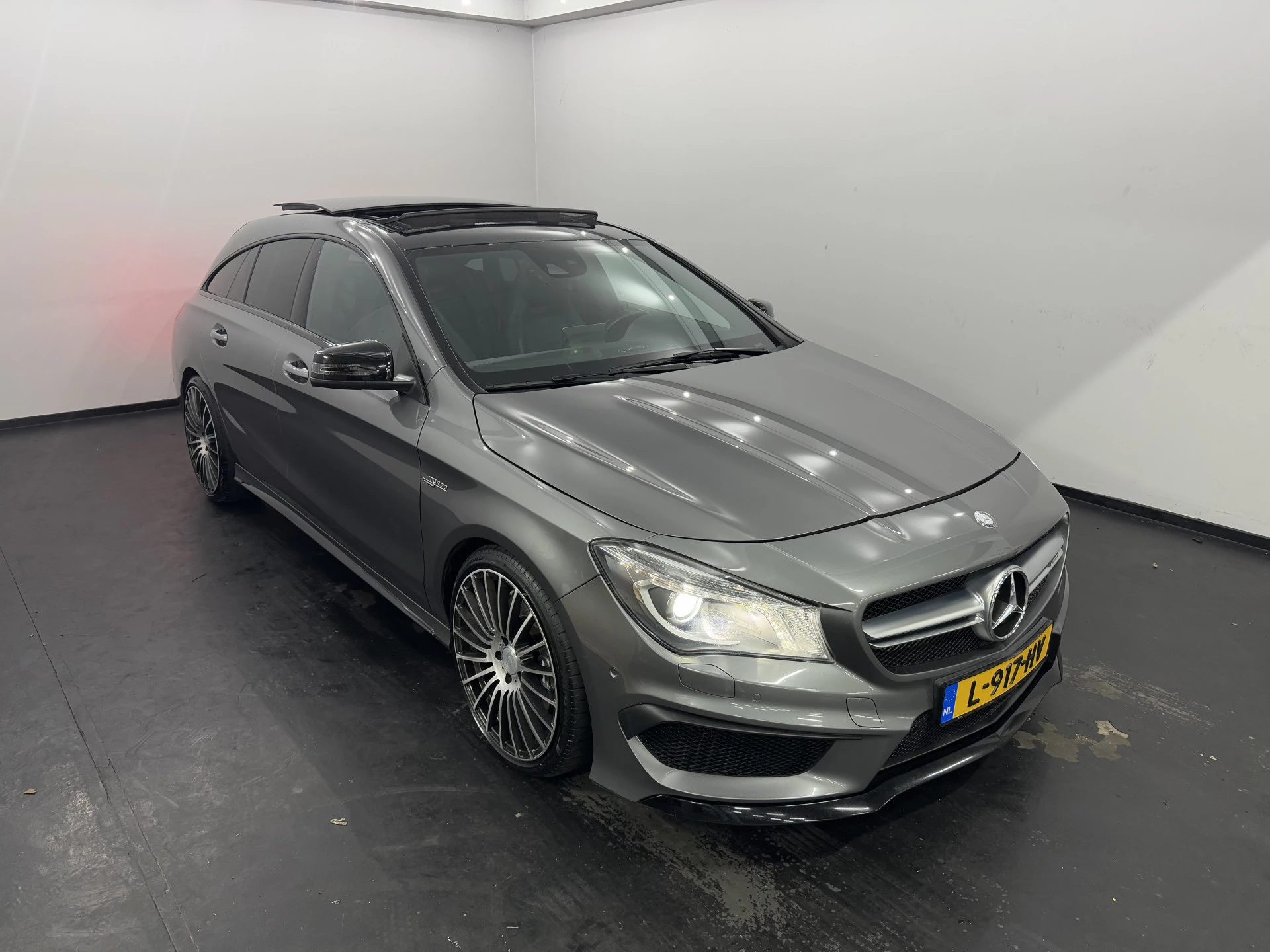 Hoofdafbeelding Mercedes-Benz CLA
