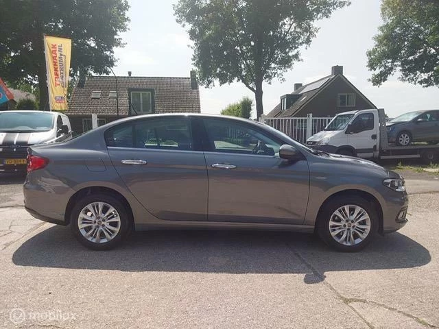 Hoofdafbeelding Fiat Tipo