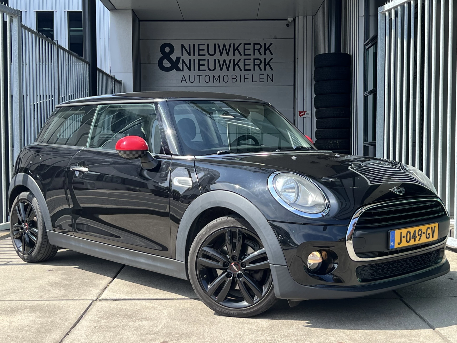 Hoofdafbeelding MINI One