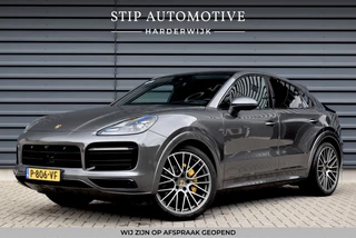 Porsche Cayenne Coupé 3.0 E-Hybrid 462pk SportDesign (Gereserveerd) | Panoramadak | 22'' Velgen | ACC | Head-Up | Bose | Sportchrono | Leder Dashbord |