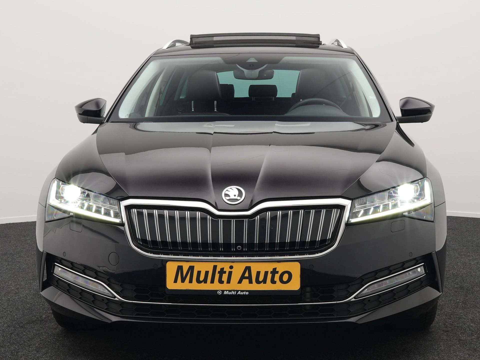 Hoofdafbeelding Škoda Superb