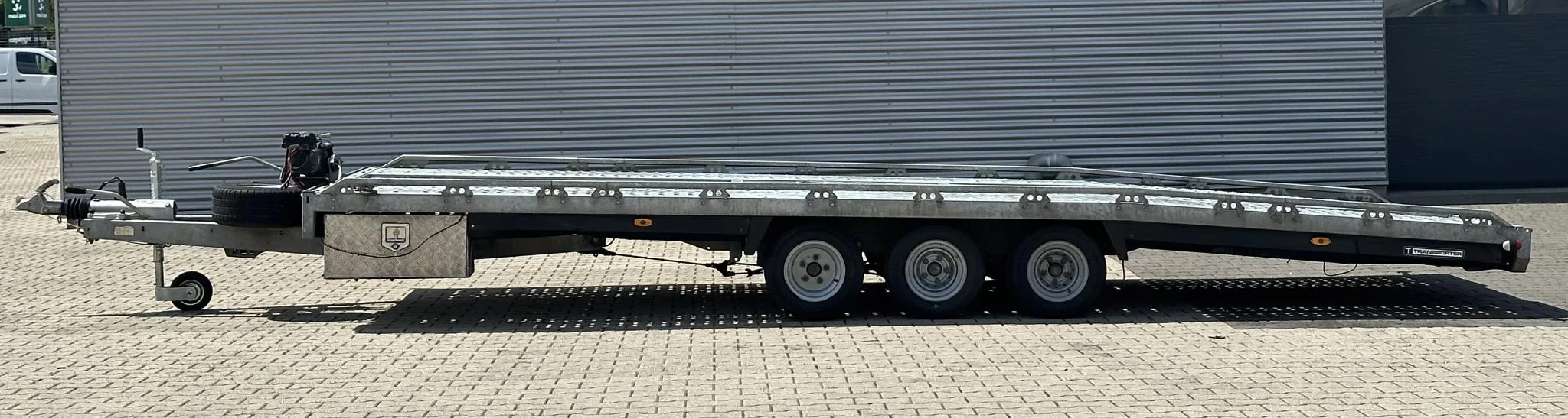 Hoofdafbeelding Brian James Tt transporter trailer Brian James