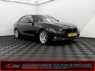 BMW 3 Serie 316d Executive Clima, Navi, Parkeersensoren, Keyless start, Stoelverwarming, Cruise control, A strt stop, Lichtmetalen velgen