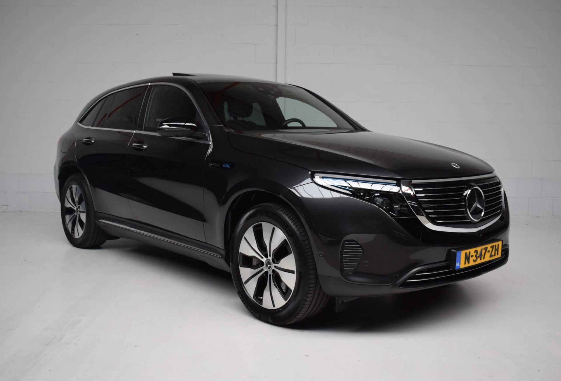 Hoofdafbeelding Mercedes-Benz EQC