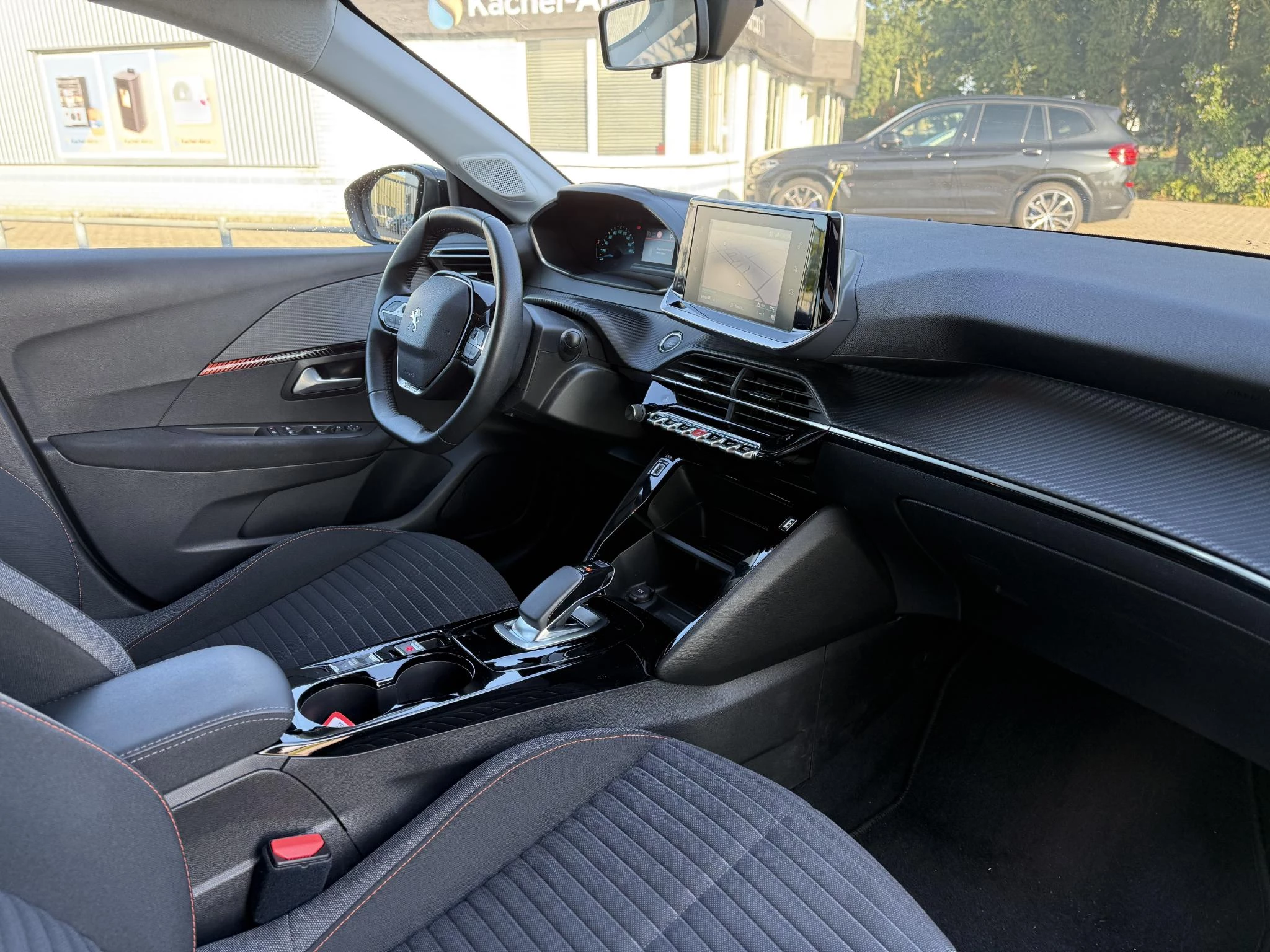 Hoofdafbeelding Peugeot e-208