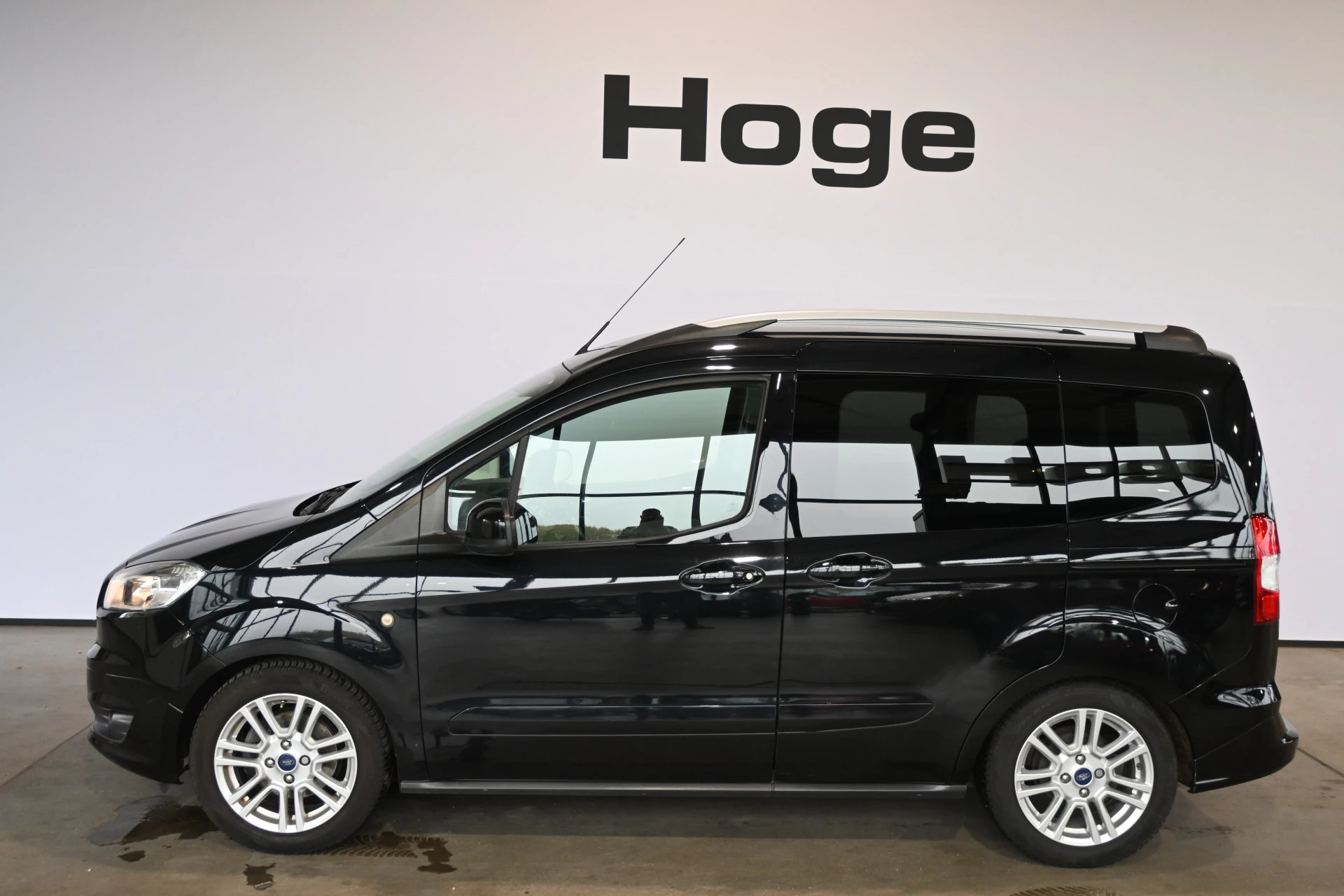Hoofdafbeelding Ford Tourneo Courier