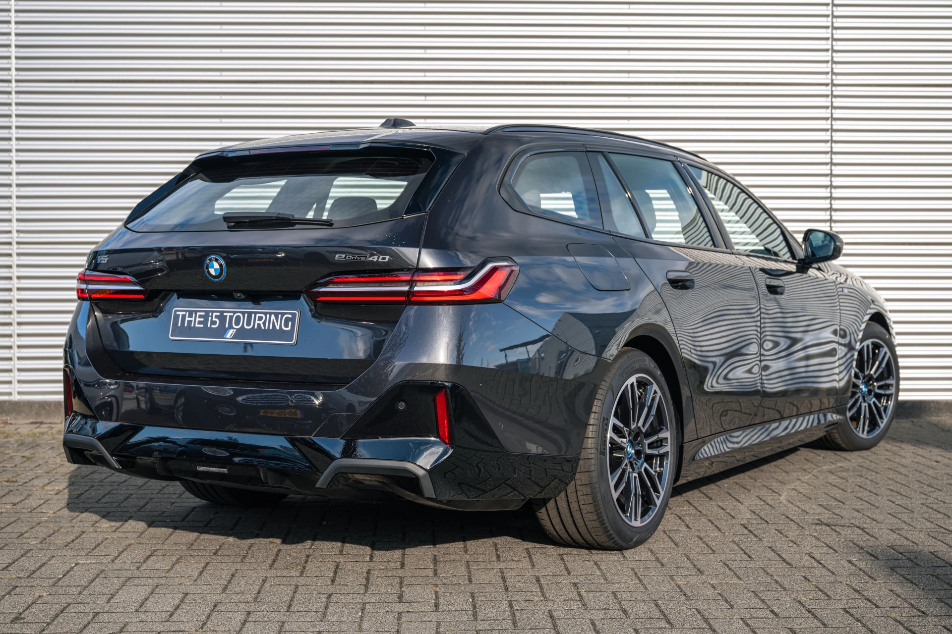 Hoofdafbeelding BMW i5