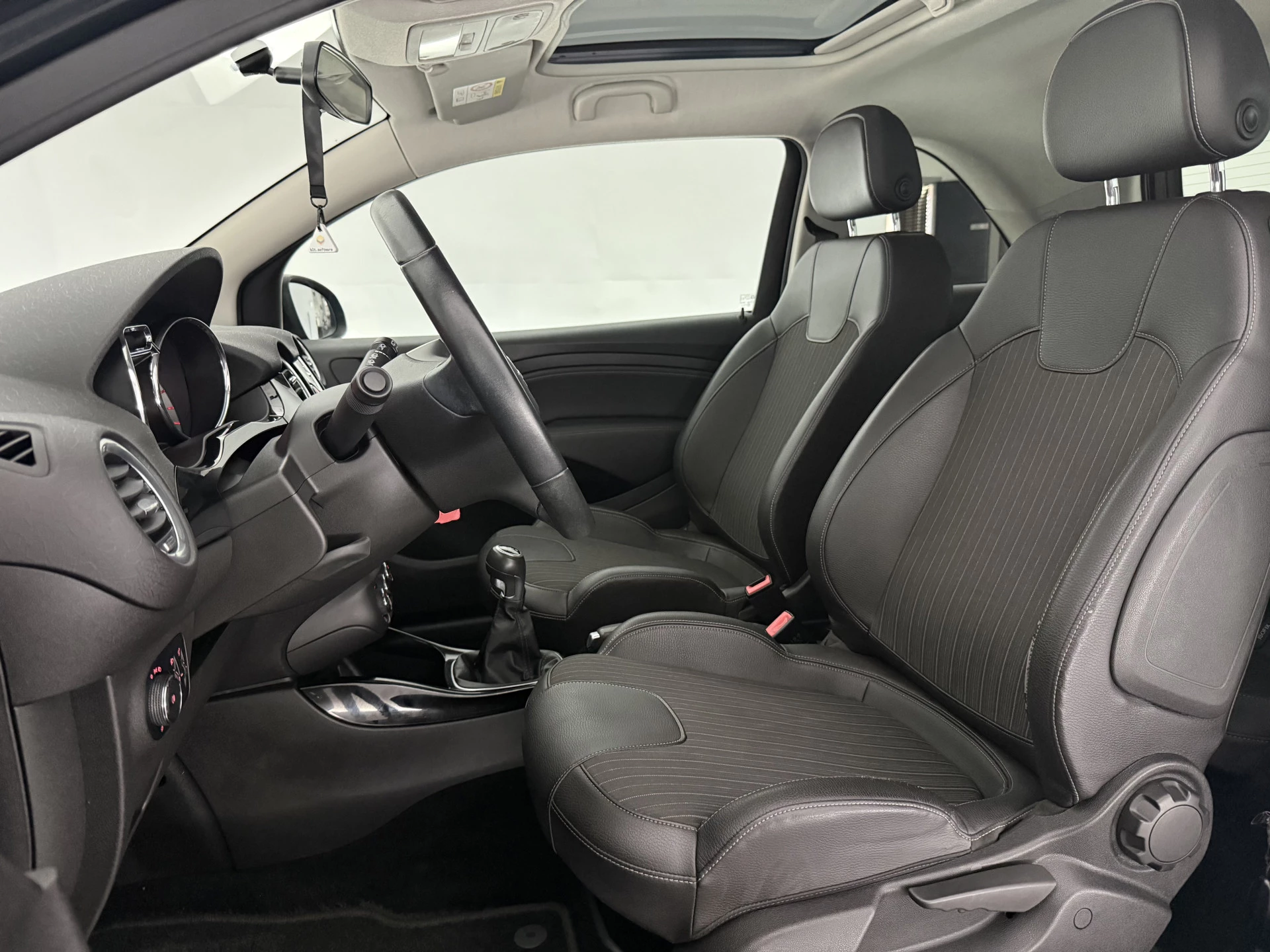 Hoofdafbeelding Opel ADAM