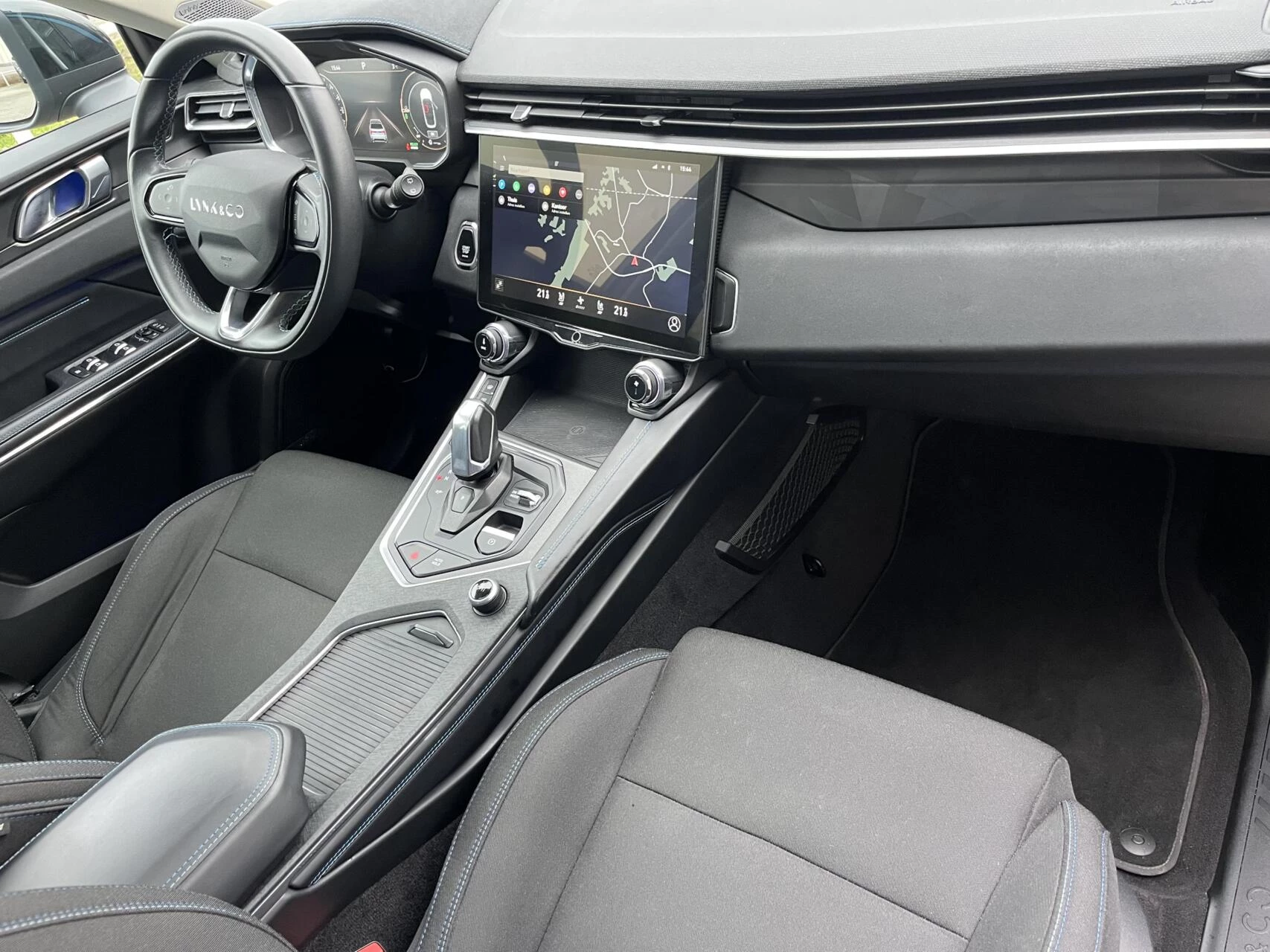 Hoofdafbeelding Lynk & Co 01