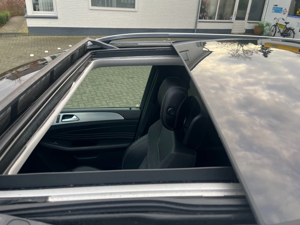 Hoofdafbeelding Mercedes-Benz M-Klasse