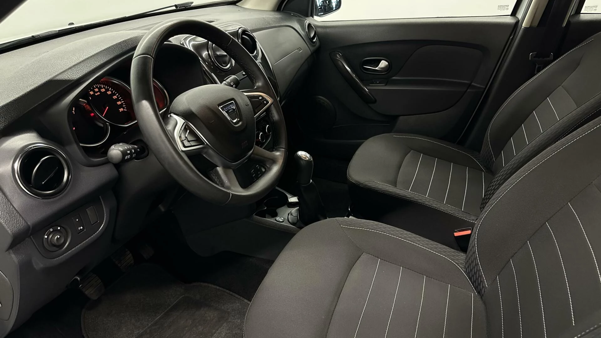 Hoofdafbeelding Dacia Logan