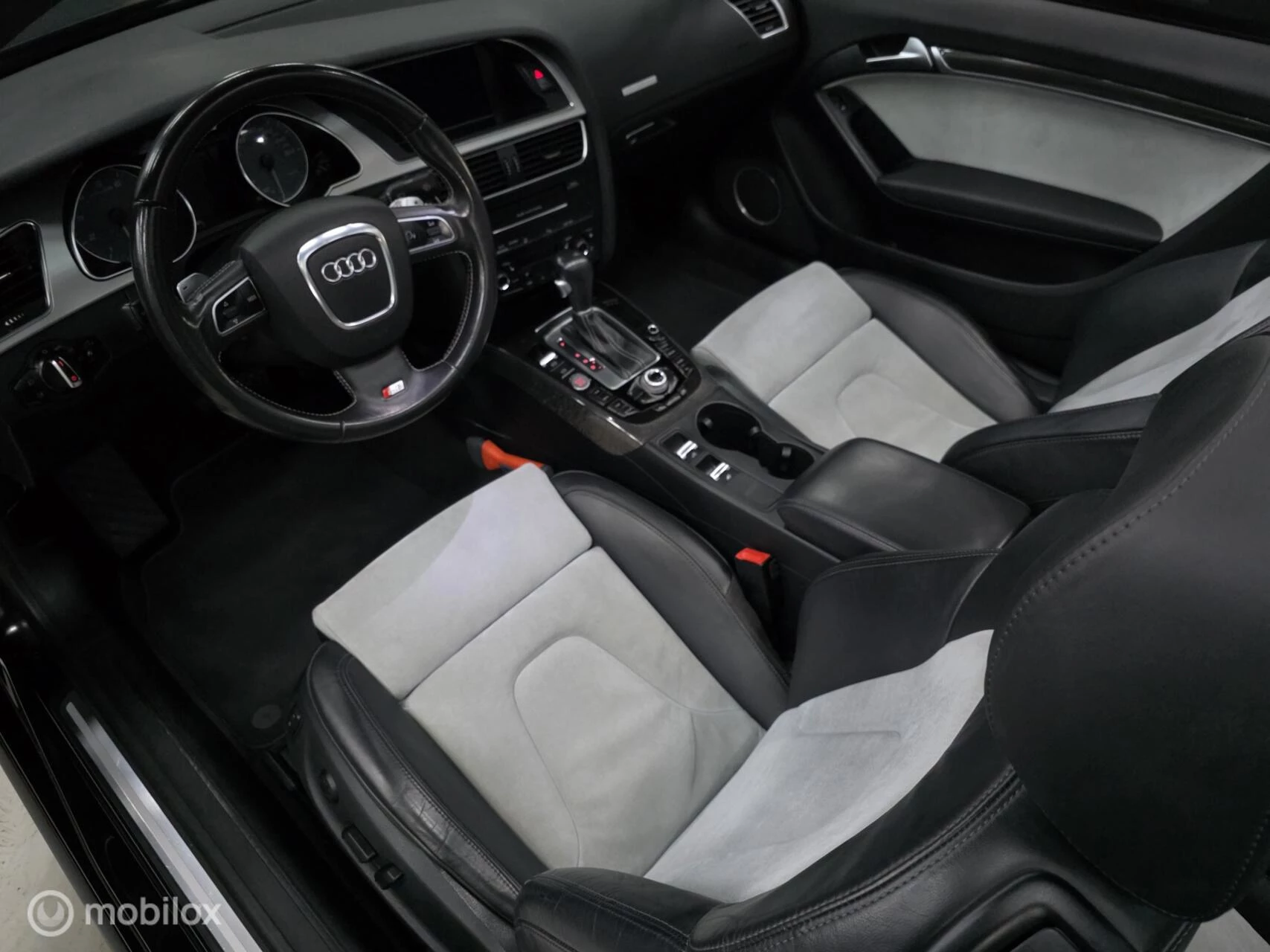 Hoofdafbeelding Audi S5