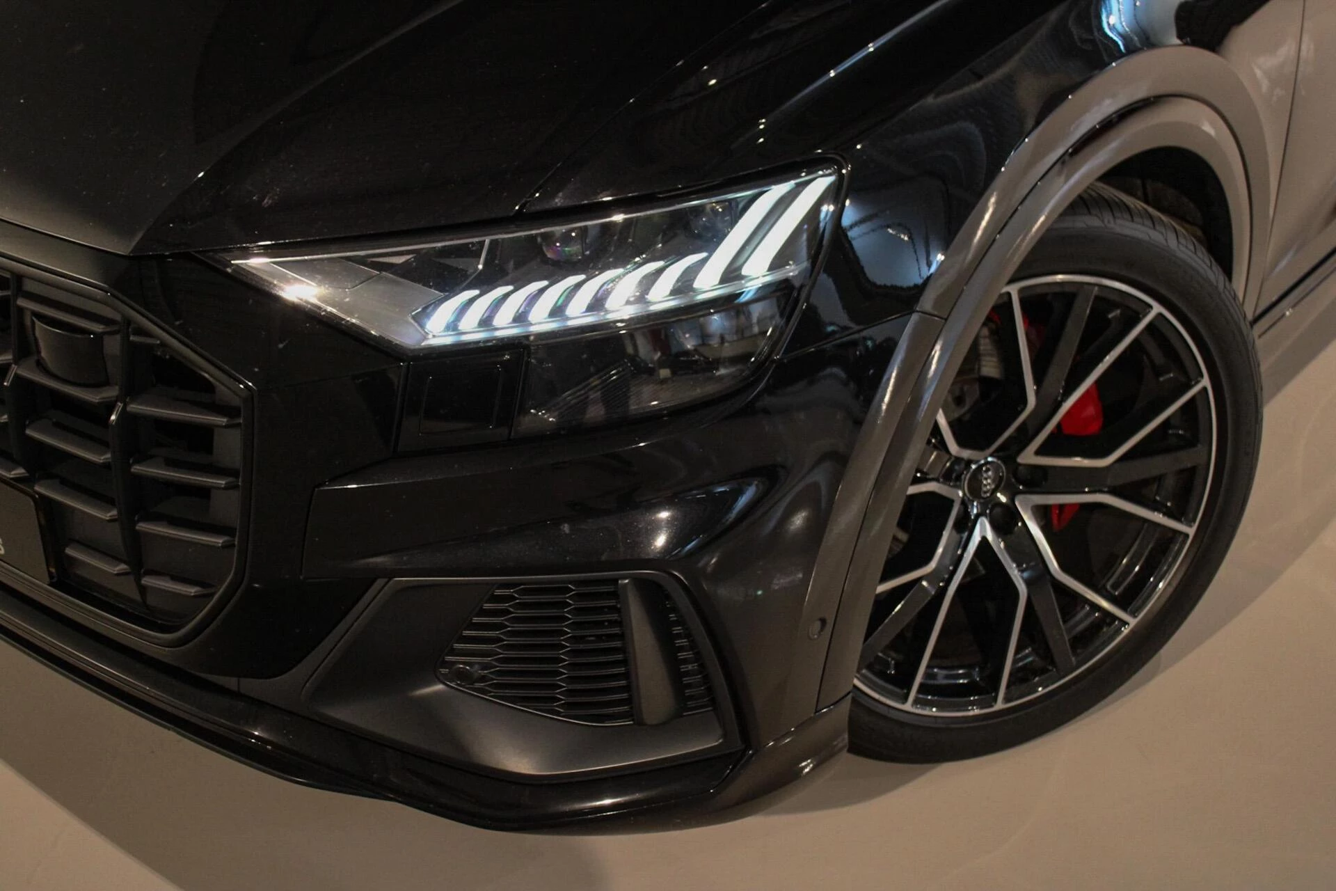 Hoofdafbeelding Audi Q8