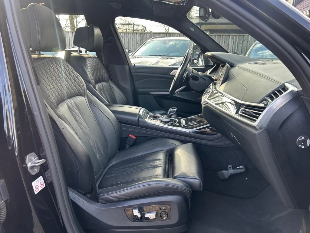 Hoofdafbeelding BMW X7