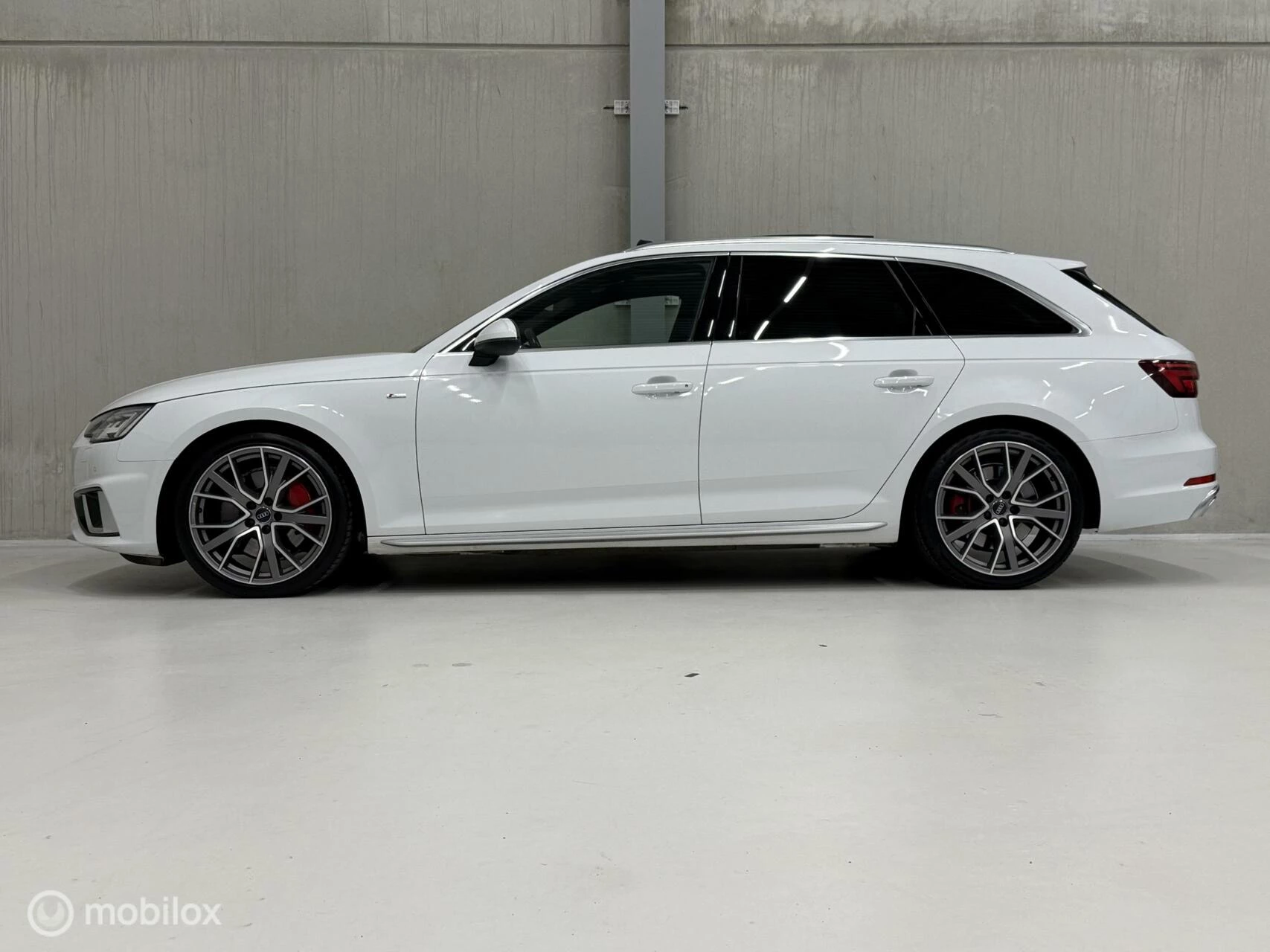 Hoofdafbeelding Audi A4