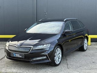Skoda Superb Combi 1.4 TSI iV Style PANORAMADAK | TREKHAAK