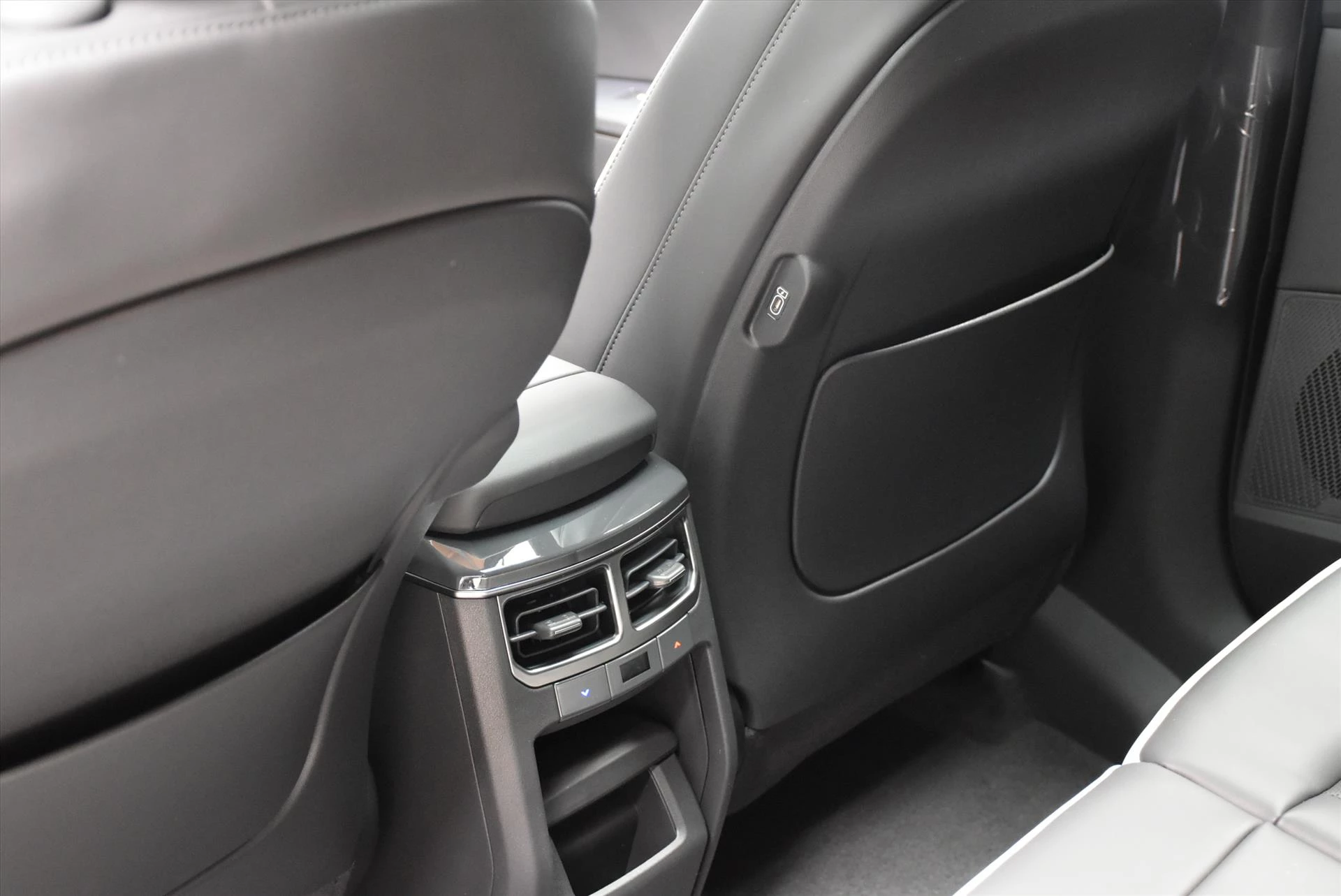 Hoofdafbeelding Kia EV5