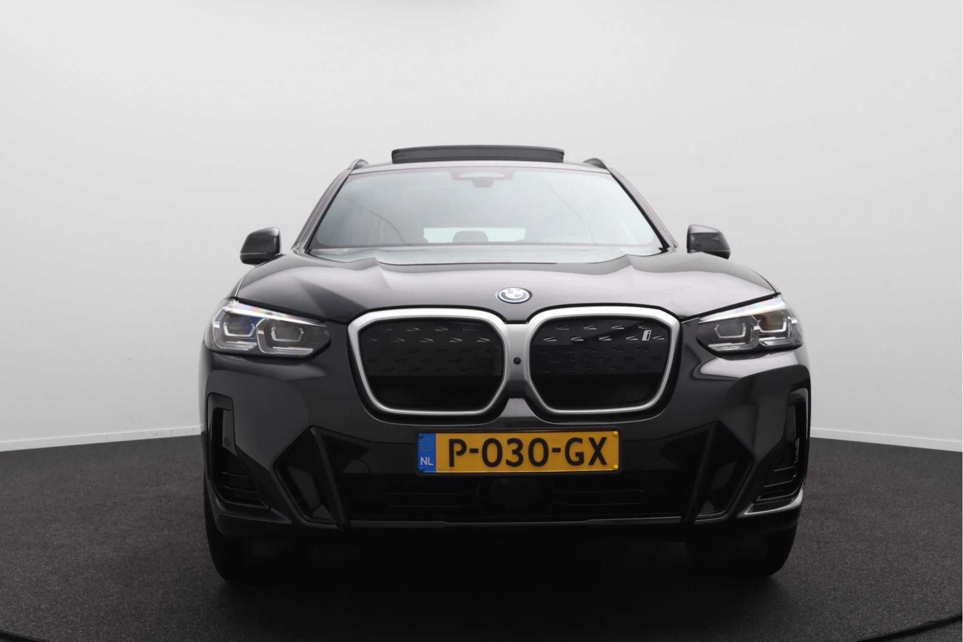 Hoofdafbeelding BMW iX3