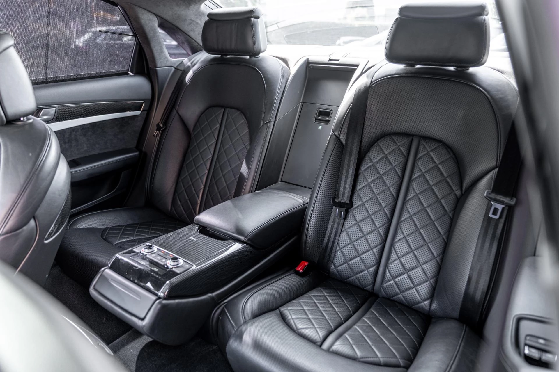 Hoofdafbeelding Audi S8