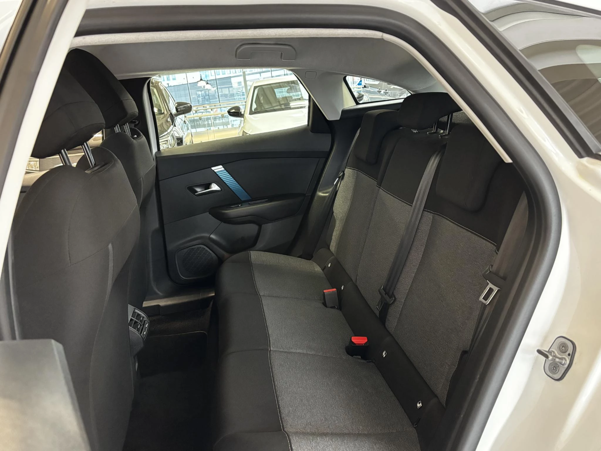 Hoofdafbeelding Citroën ë-C4