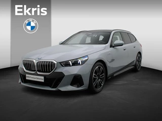 BMW 5 Serie Touring 530e M Sportpakket | Trekhaak | Panoramadak | Driving Assistant | Parking Assistant | Harman Kardon | 19''