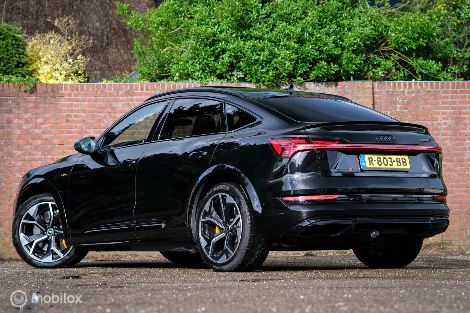 Hoofdafbeelding Audi e-tron