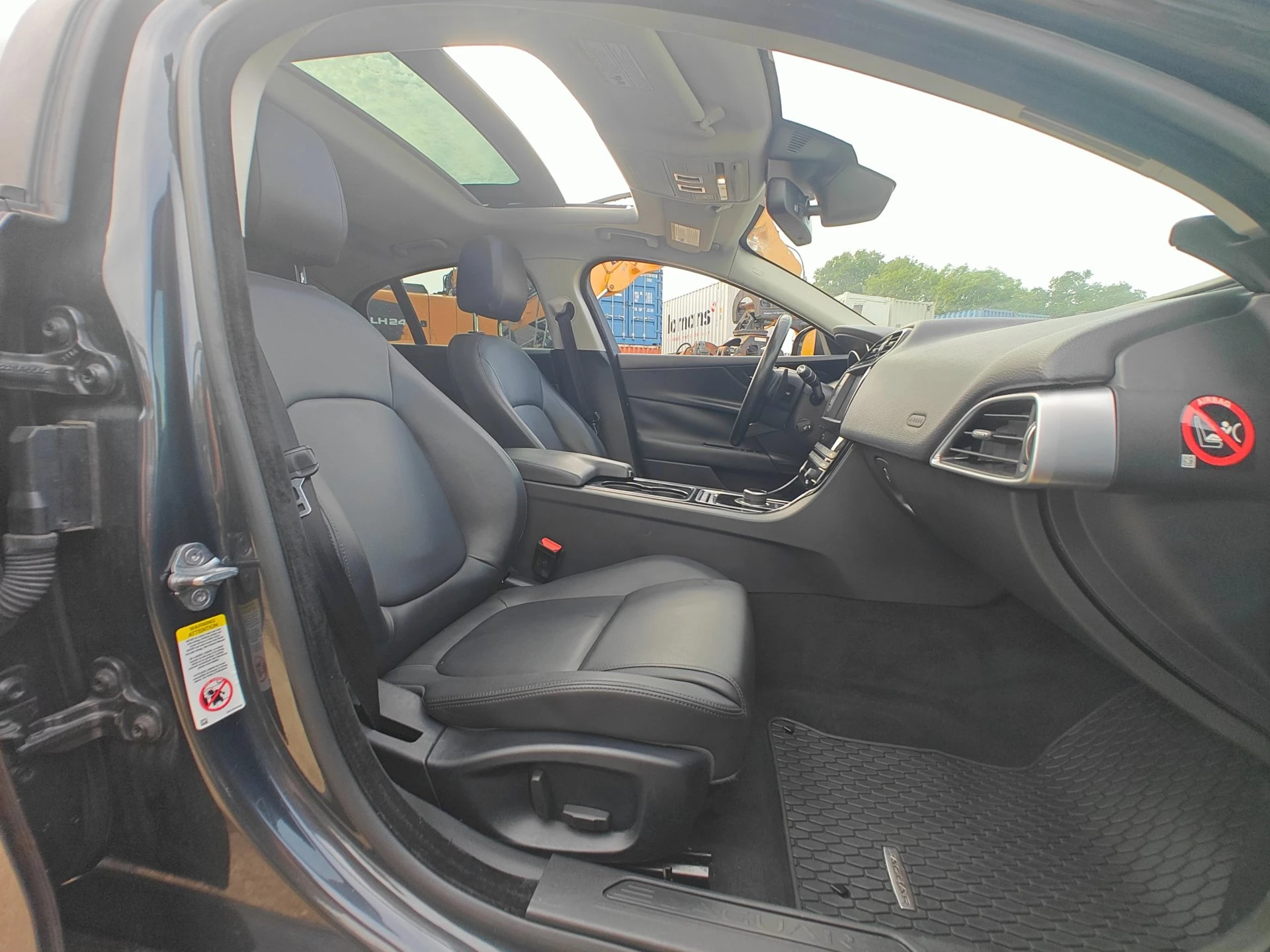 Hoofdafbeelding Jaguar XE