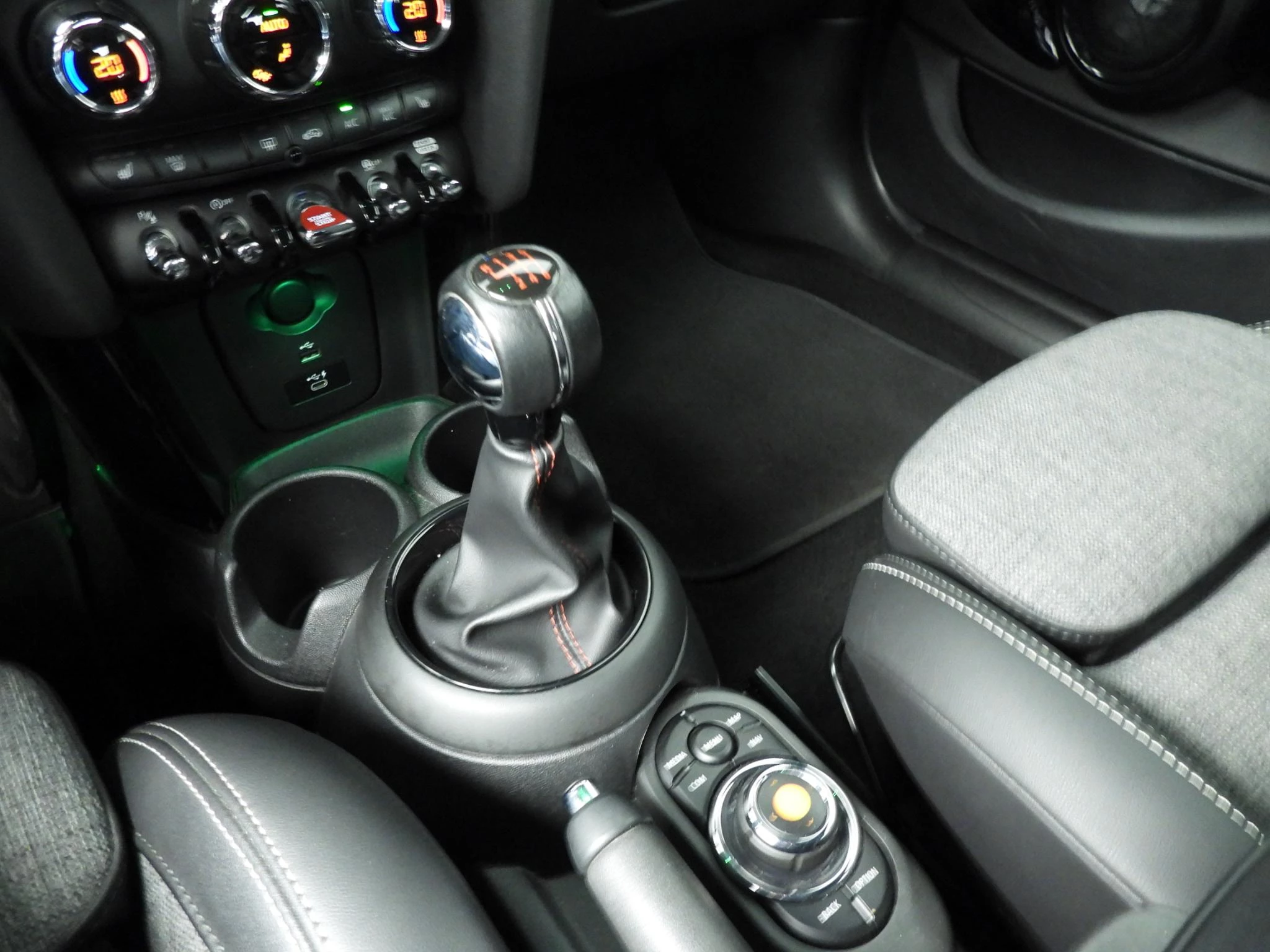 Hoofdafbeelding MINI 5-deurs