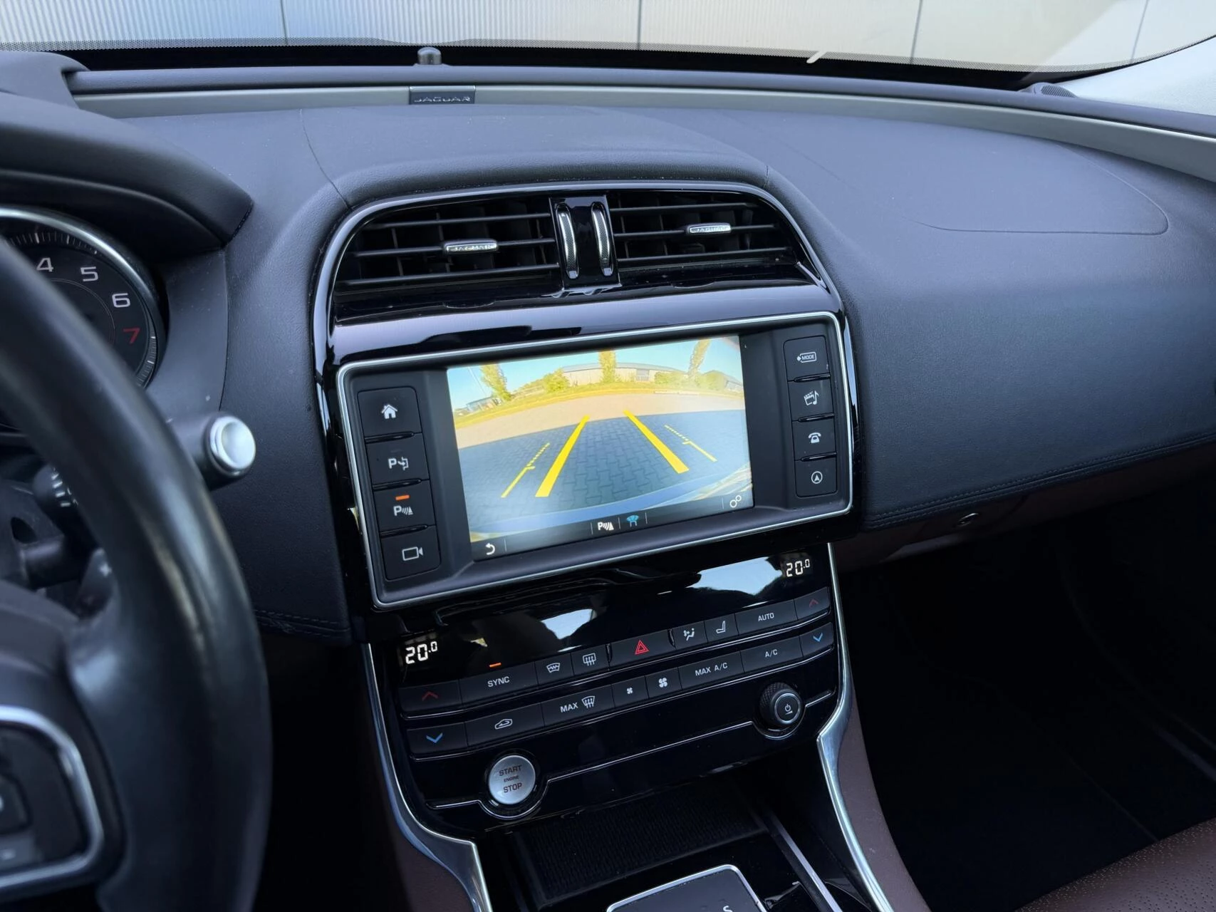 Hoofdafbeelding Jaguar XE