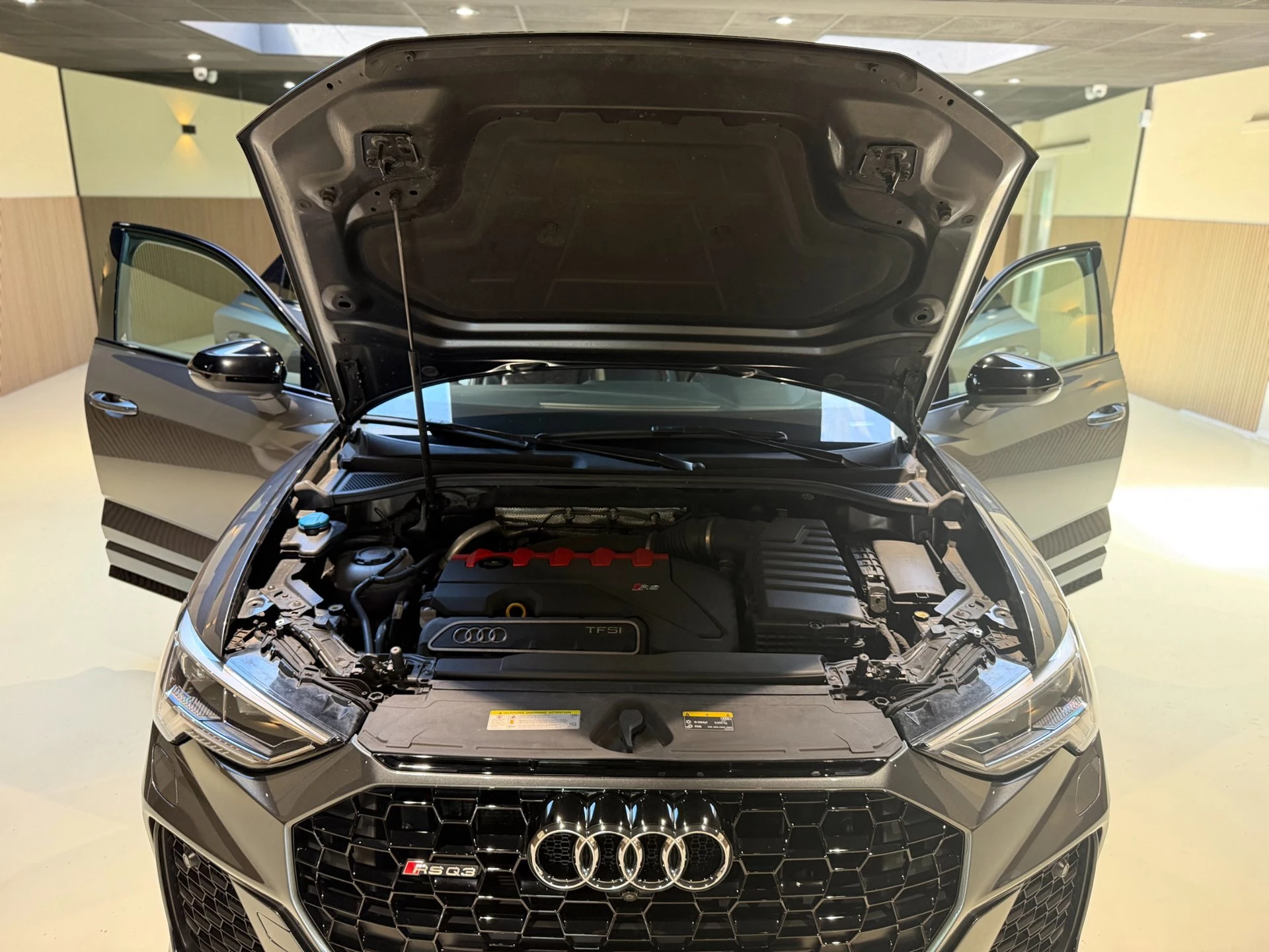 Hoofdafbeelding Audi RSQ3