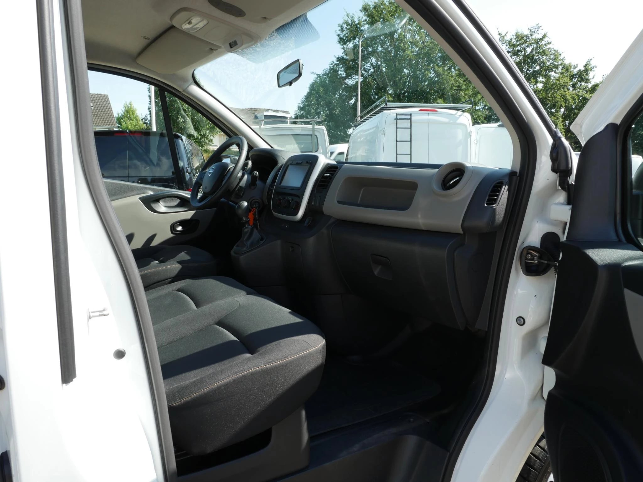 Hoofdafbeelding Nissan NV300